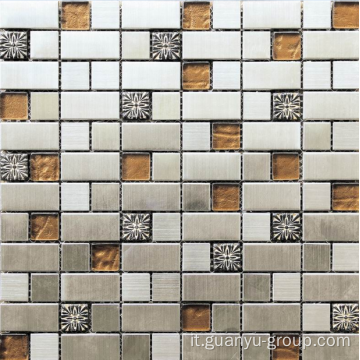 mosaico materiale diversificato